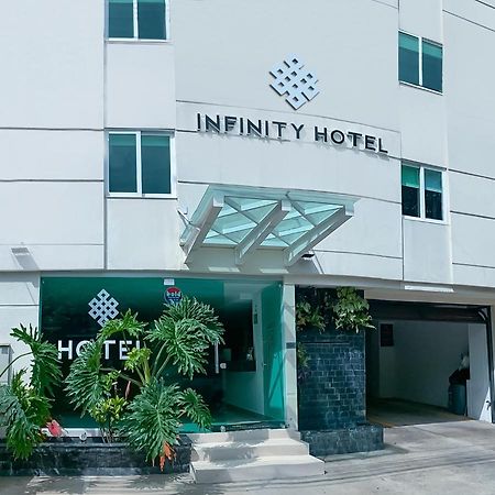 Infinity Hotel Medellín Buitenkant foto