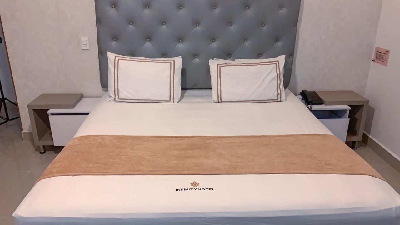 Infinity Hotel Medellín Buitenkant foto
