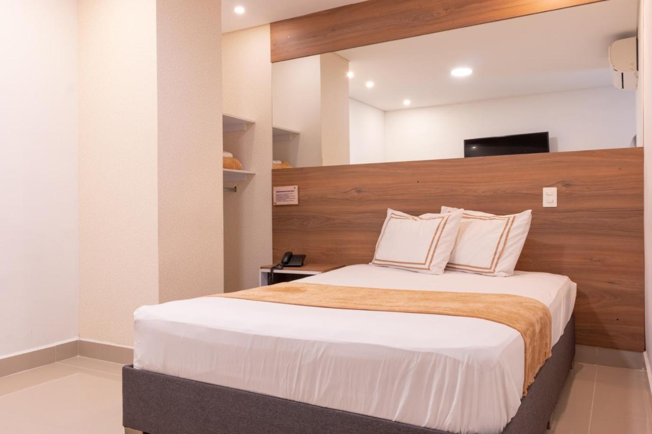 Infinity Hotel Medellín Buitenkant foto