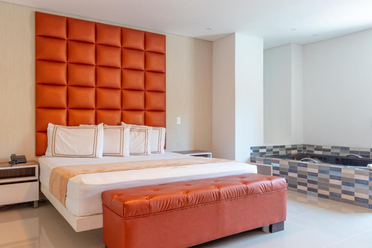 Infinity Hotel Medellín Buitenkant foto