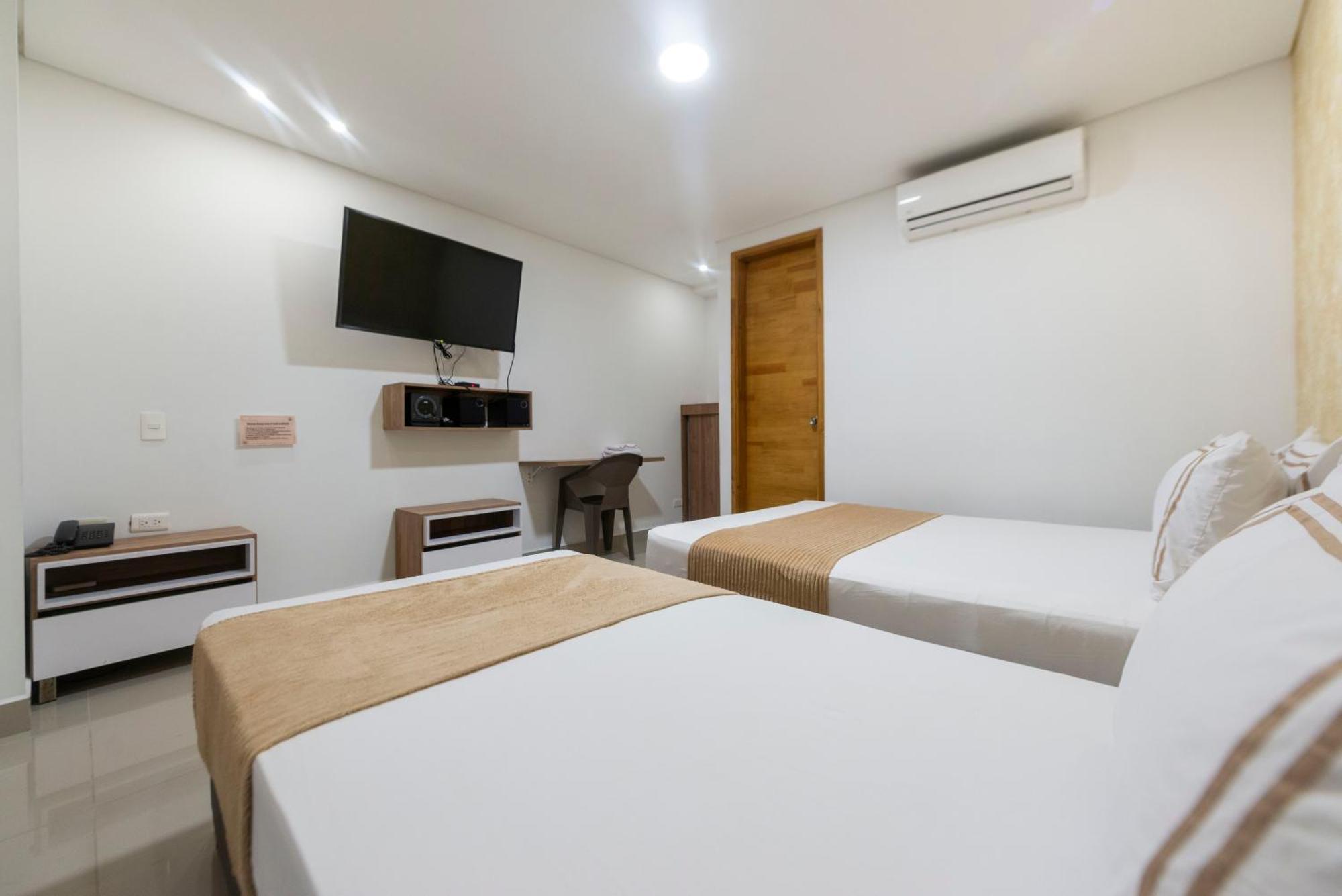 Infinity Hotel Medellín Buitenkant foto
