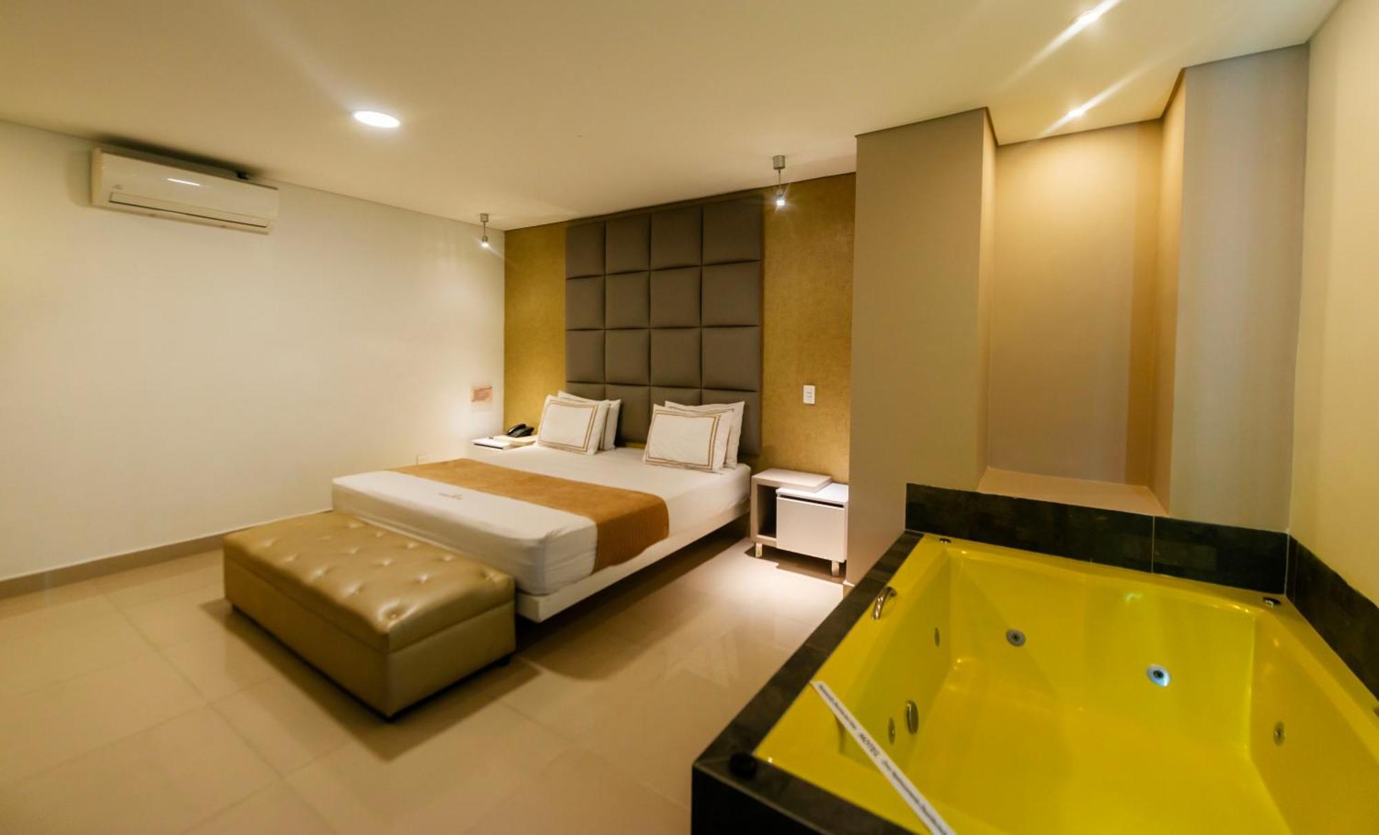 Infinity Hotel Medellín Buitenkant foto