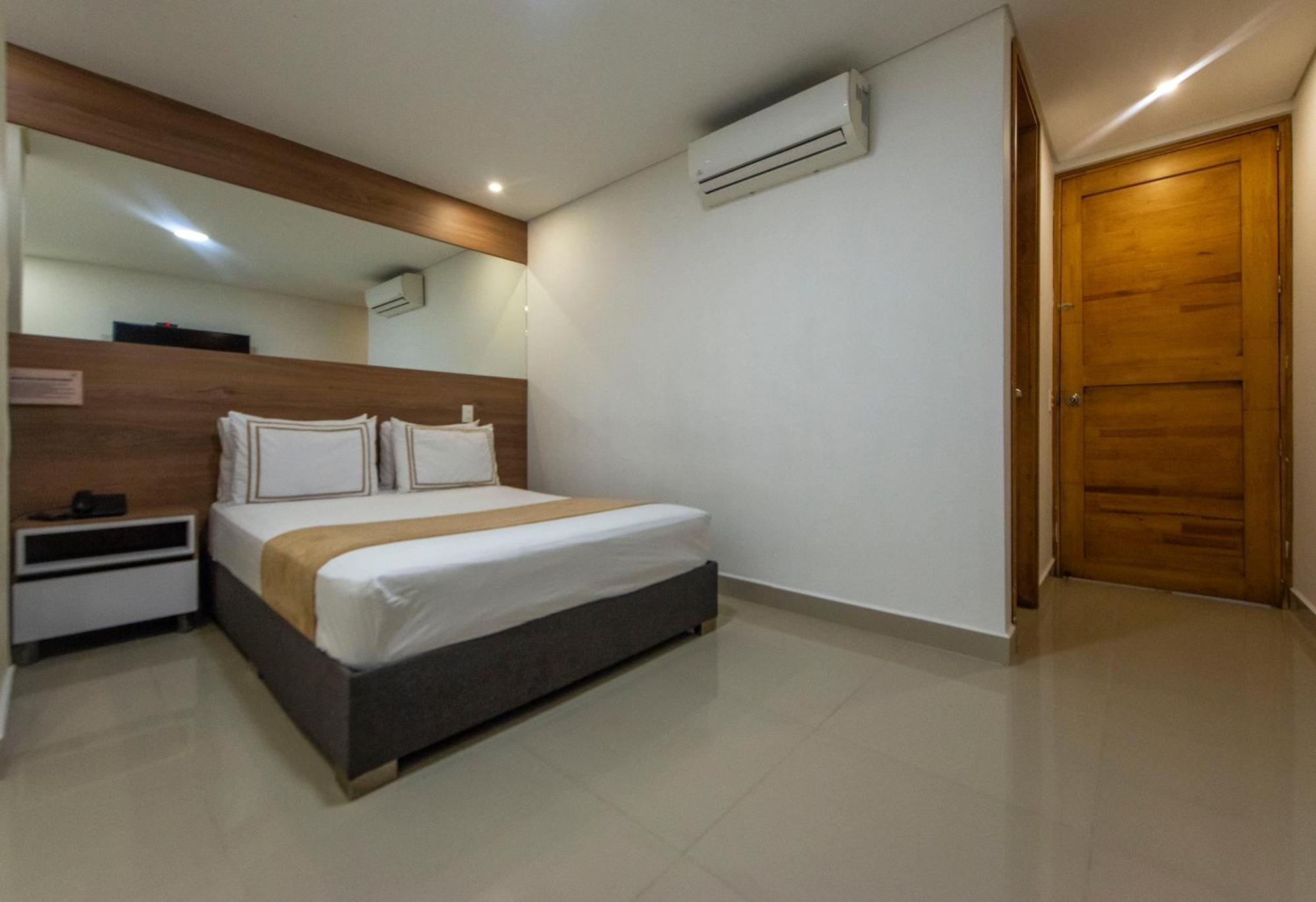 Infinity Hotel Medellín Buitenkant foto